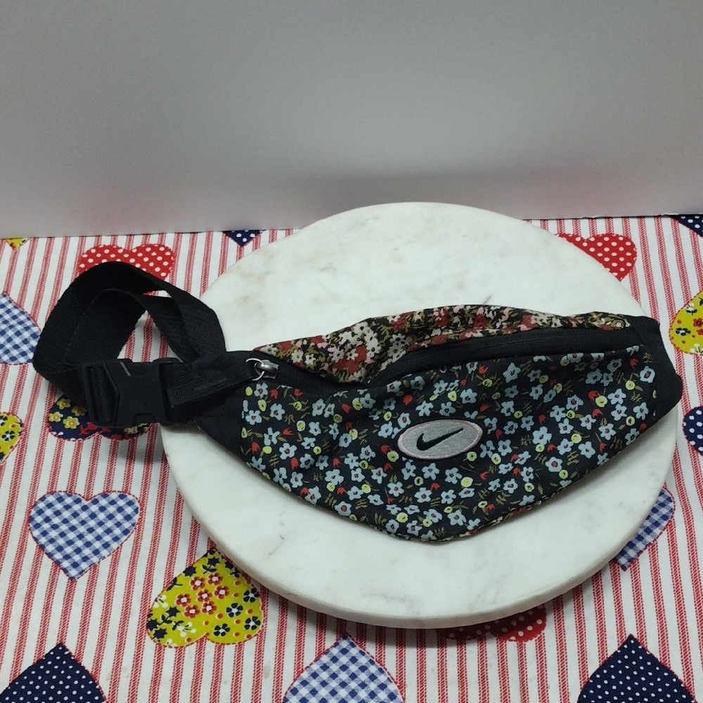 Nike Floral Swoosh Fanny Pack Belt Bag